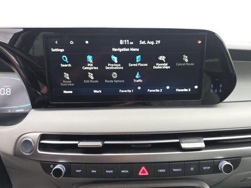Used 2024 Hyundai Palisade SEL FWD image 19