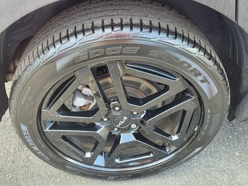 Used 2023 Kia Telluride EX X-Line AWD/4WD image 9