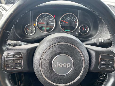 Used 2014 Jeep Wrangler Unlimited Sahara w/ Connectivity Group image 16