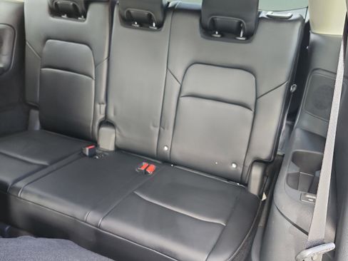 Used 2023 Nissan Pathfinder Platinum image 13