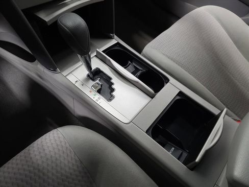 Used 2011 Toyota Camry LE image 20