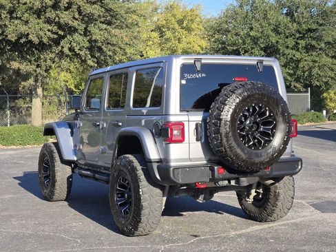 Used 2021 Jeep Wrangler Unlimited Rubicon image 6