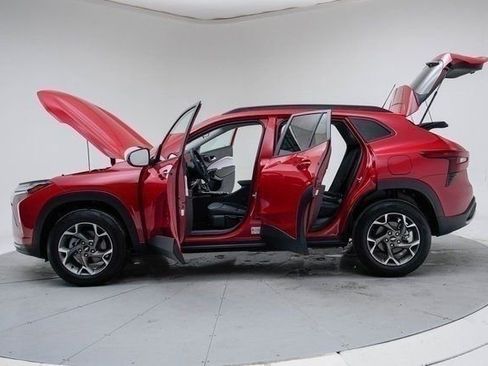 New 2026 Chevrolet Trax LT image 19