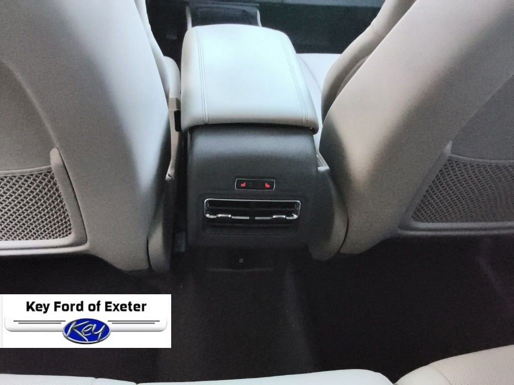 Used 2022 Lincoln Corsair AWD w/ Equipment Group 101A image 19