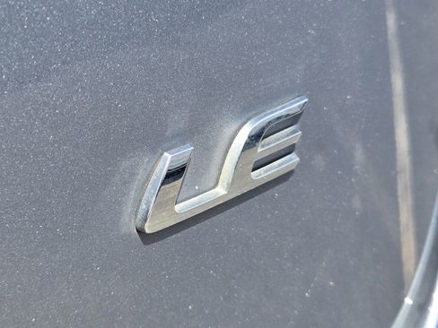 Used 2020 Toyota Corolla LE FWD image 11