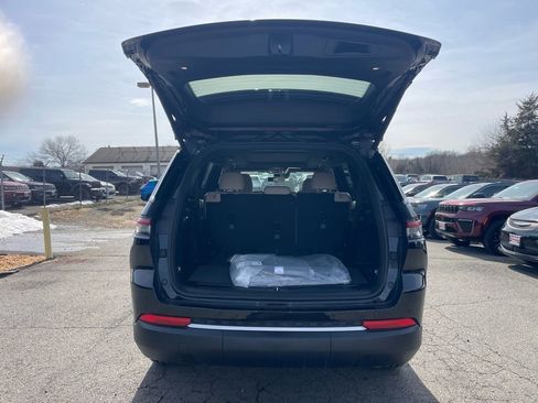 New 2026 Jeep Grand Cherokee L Limited AWD/4WD image 12