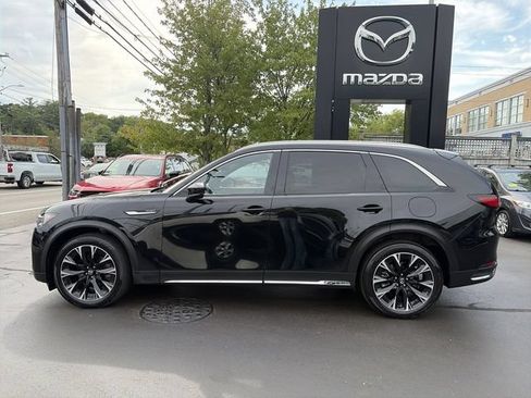 Used 2024 MAZDA CX-90 Plug-In Hybrid w/ Premium Plus AWD/4WD image 5