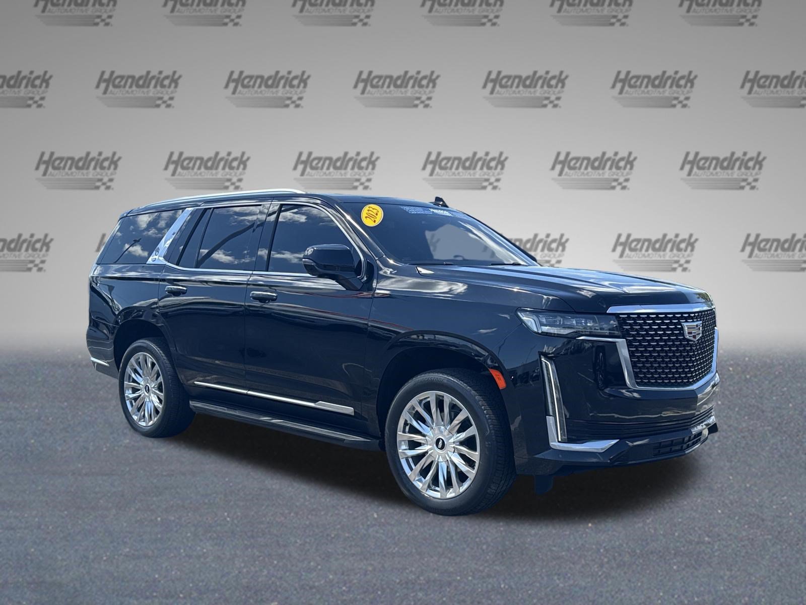 Used 2023 Cadillac Escalade Premium Luxury AWD/4WD image 2