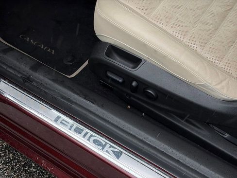 Used 2019 Buick Cascada Premium image 12