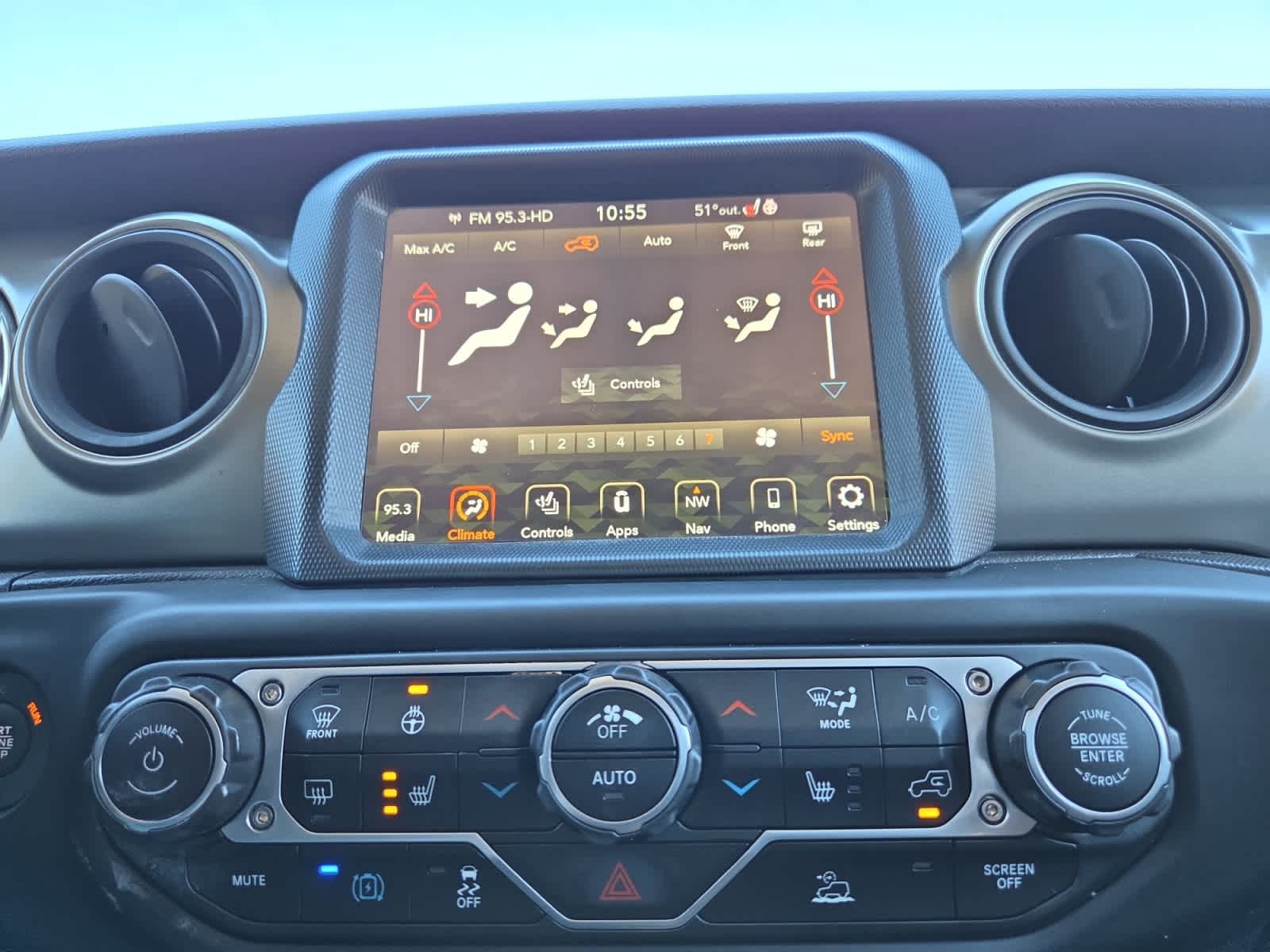 Used 2023 Jeep Wrangler Unlimited w/ Cold Weather Group AWD/4WD image 26