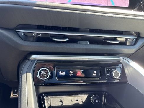 Used 2025 Audi Q5 Premium Plus AWD/4WD image 40