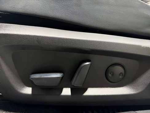 Used 2023 Mitsubishi Outlander SE AWD/4WD image 22