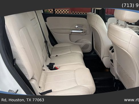 Used 2021 Mercedes-Benz GLB 250 image 36
