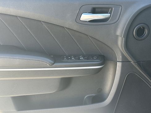 Used 2023 Dodge Charger SXT image 10