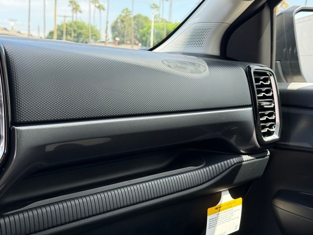 New 2026 Ford Ranger XLT w/ Black Appearance Package RWD image 8