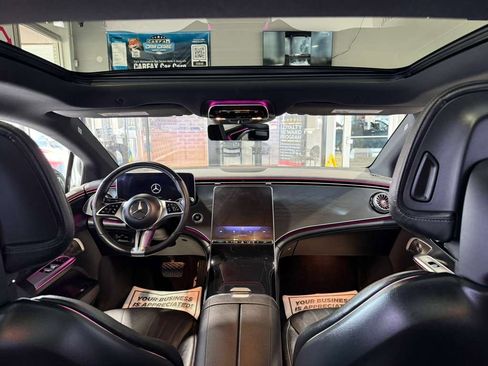 Used 2023 Mercedes-Benz EQE 500 4MATIC Sedan image 23