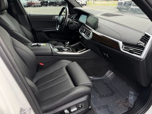 Used 2021 BMW X5 sDrive40i w/ Convenience Package RWD image 17