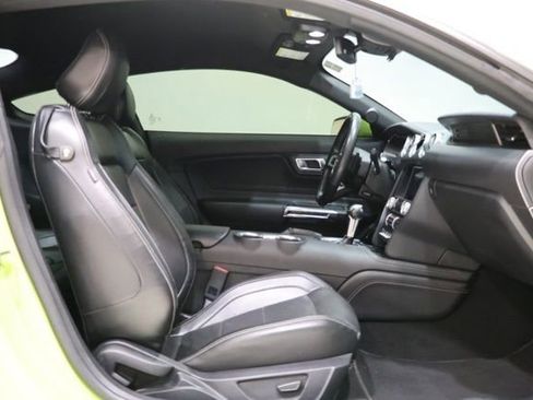 Used 2020 Ford Mustang GT Premium w/ Equipment Group 401A RWD image 35