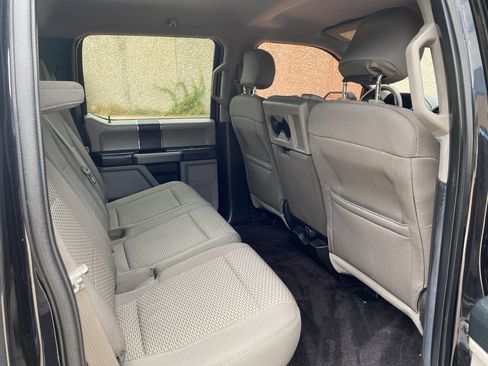 Used 2015 Ford F150 XLT image 13