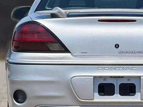 Used 2001 Pontiac Grand Am GT FWD image 13