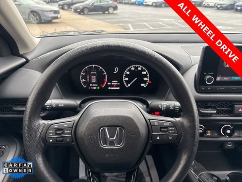 Used 2023 Honda HR-V LX image 16