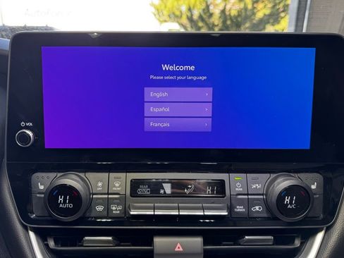 Used 2024 Toyota Grand Highlander XLE image 31