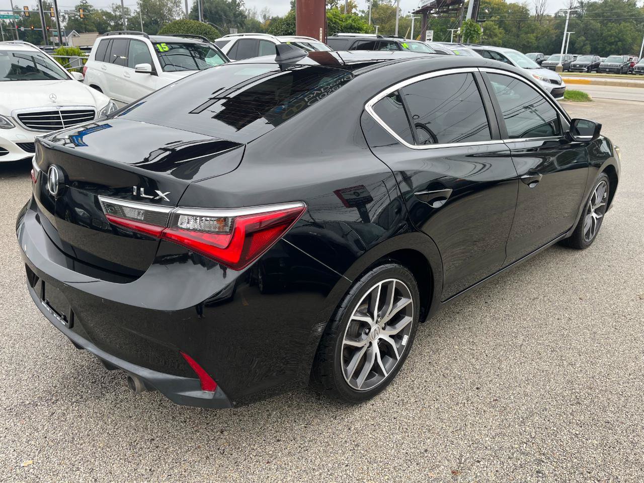 Used 2020 Acura ILX w/ Technology Package FWD image 5