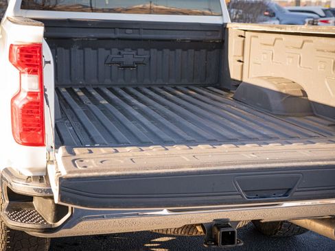 Used 2023 Chevrolet Silverado 2500 LT w/ Convenience Package image 10