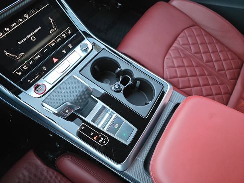 Certified 2024 Audi SQ8 Prestige image 23