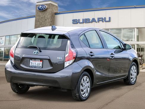 Used 2015 Toyota Prius C Four image 4