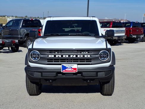 New 2025 Ford Bronco Big Bend image 2