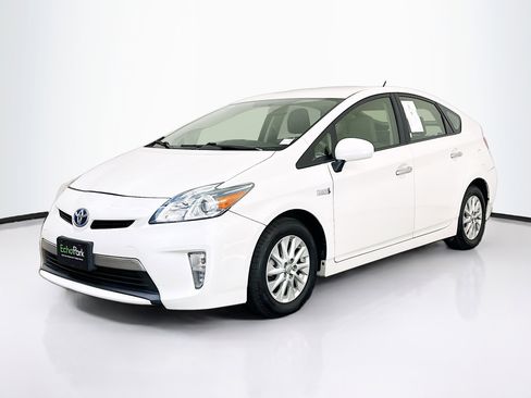 Used 2014 Toyota Prius Prime Plug-In Hybrid FWD image 3