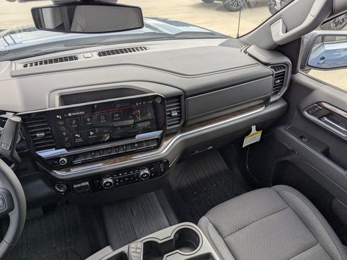 New 2026 GMC Sierra 1500 Elevation image 21