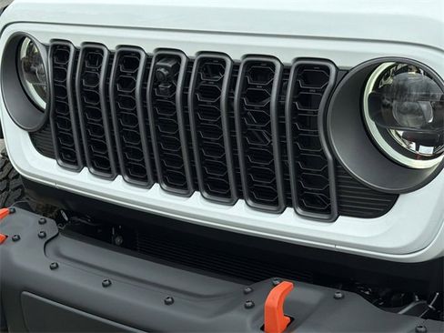 New 2026 Jeep Gladiator Mojave image 17