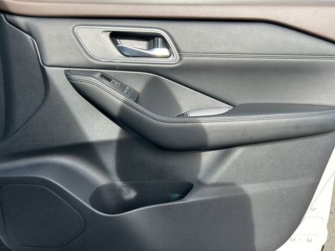 Used 2023 Nissan Rogue Platinum w/ Platinum Premium Package image 25