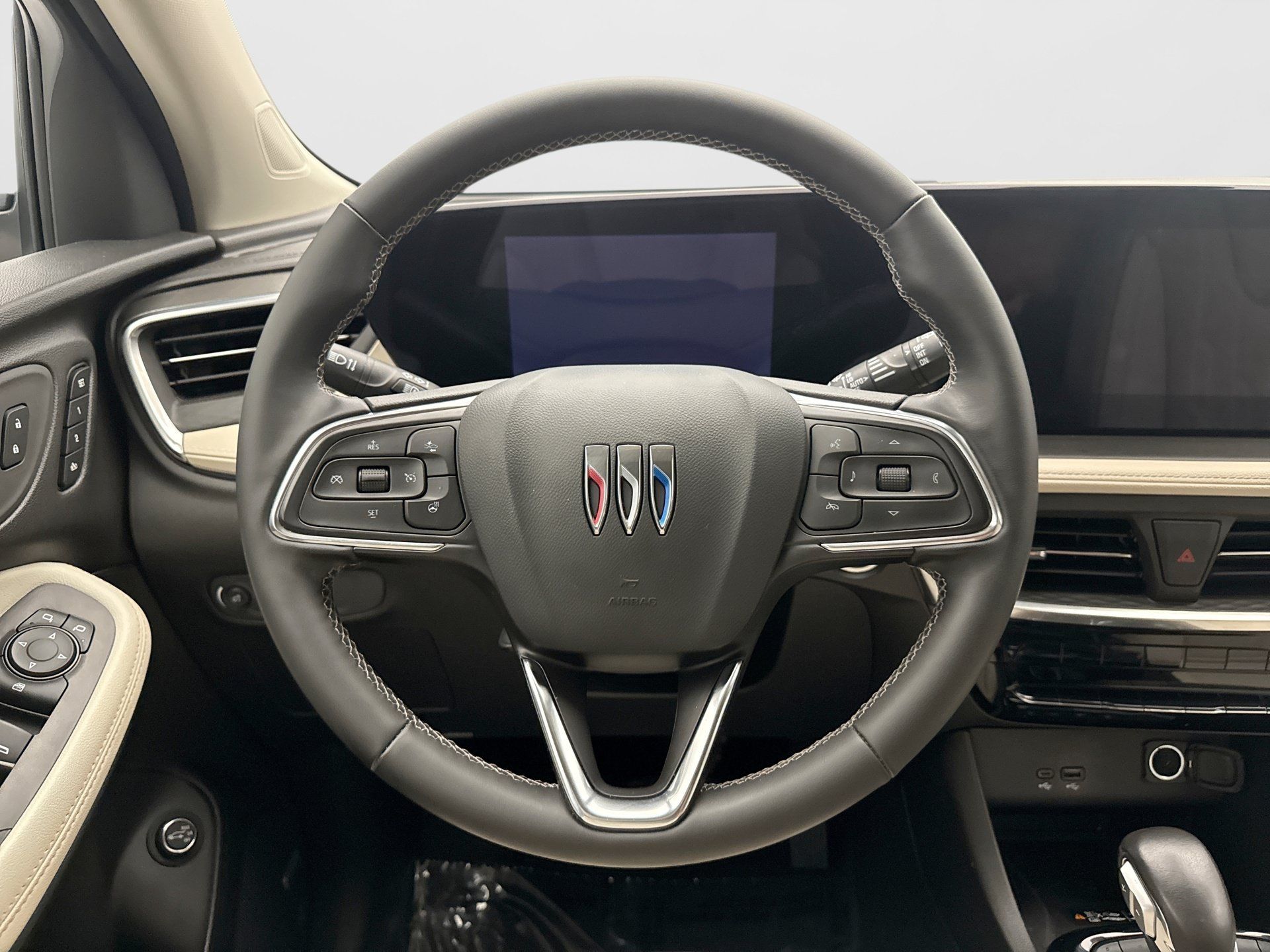 Used 2024 Buick Encore GX Avenir w/ Avenir Technology Package AWD/4WD image 12