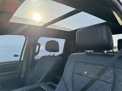 Used 2025 Toyota Tundra Limited w/ Power Package image 34