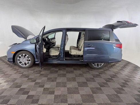 Certified 2026 Honda Odyssey Touring image 22