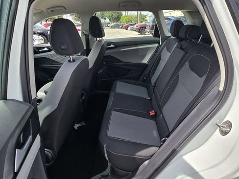 Certified 2023 Volkswagen Taos S FWD image 11
