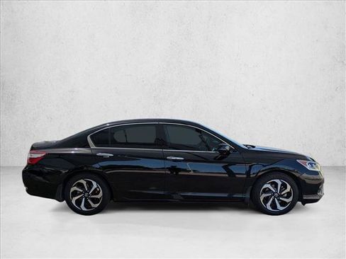 Used 2016 Honda Accord EX-L image 4