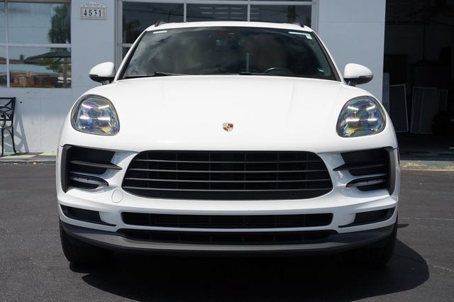 Used 2020 Porsche Macan AWD/4WD image 19
