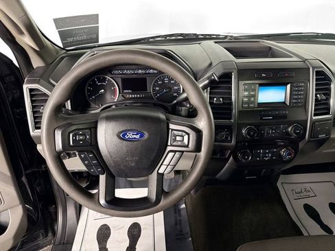 Used 2017 Ford F250 XLT w/ Snow Plow Prep Package image 21