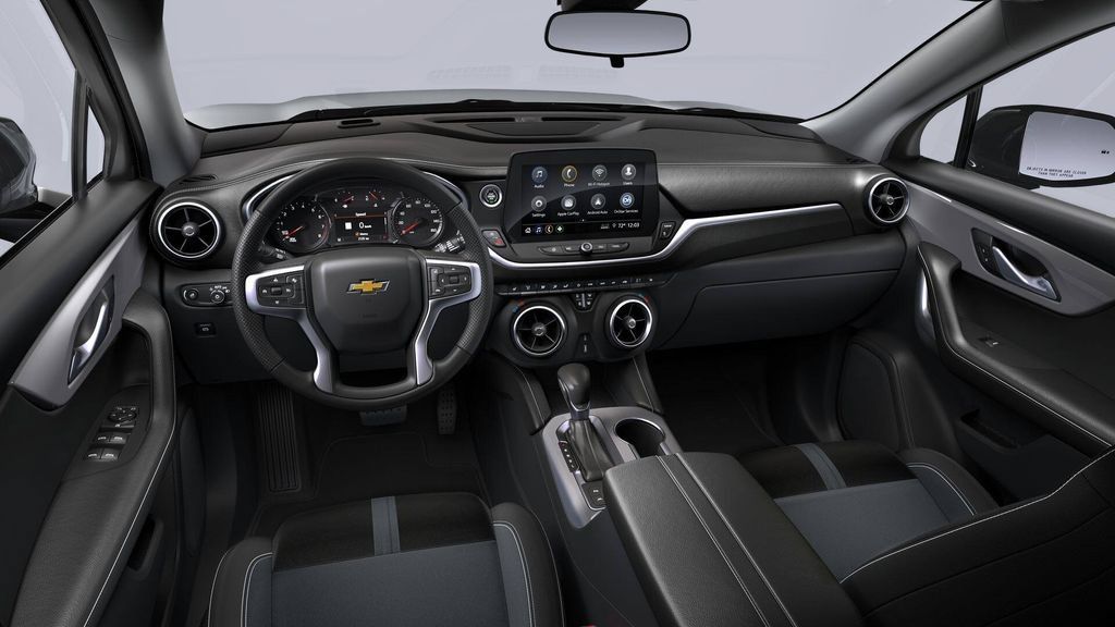 New 2025 Chevrolet Blazer LT w/ Midnight/Sport Edition FWD image 35