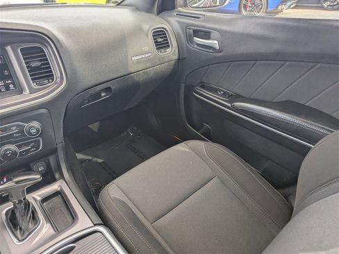 Used 2020 Dodge Charger SXT w/ Cold Weather Package image 8