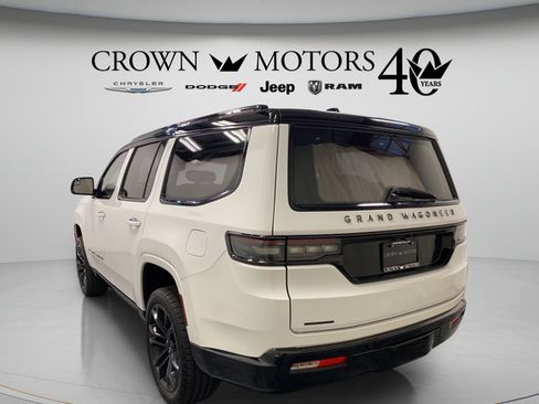 Used 2023 Jeep Grand Wagoneer Series II w/ Quick Order Packagew 28T AWD/4WD image 12
