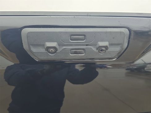 Used 2024 Chevrolet Silverado 2500 Custom w/ Custom Value Package image 13