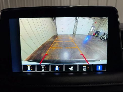 Used 2022 Chevrolet Suburban Z71 w/ Z71 Off-Road Package AWD/4WD image 45