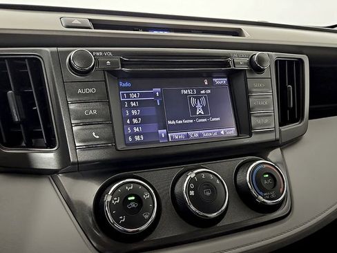 Used 2014 Toyota RAV4 LE FWD image 16