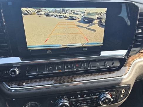 Used 2024 GMC Sierra 1500 Elevation image 19
