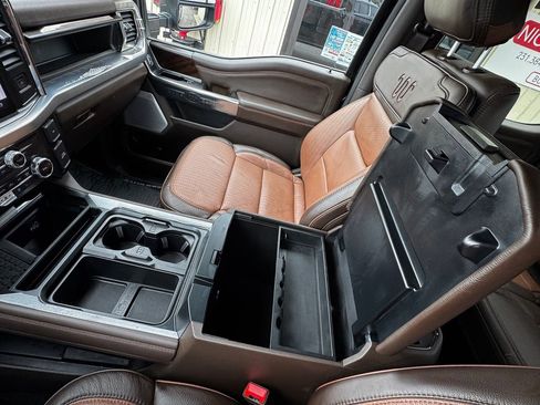 Used 2025 Ford F250 King Ranch w/ Tremor Off-Road Package AWD/4WD image 23